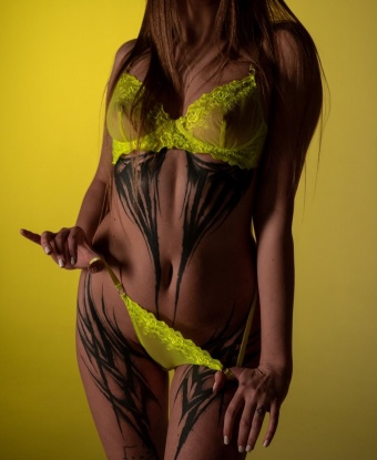 Мои услуги включают классический и оральный секс, массаж и многое другое 😏 А на моих фото ты увидишь, что сексуальность у меня в крови 💋 Не веришь? Посмотри отзывы - моим клиентам я оставляю только самые яркие впечатления! Живу и жду тебя в Москве, чтобы насладиться вместе 🔥💫 4852, 20 лет