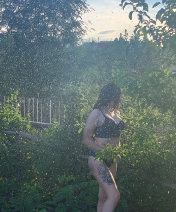 Аппетитная брюнетка приглашает в гости порядочного мужчину для приятного времяпровождения. Умею доставить удовольствие и расслабить по-настоящему. Со мной ты точно окунешься в мир наслаждения! 6390, 19 лет